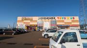 ドン・キホーテ長岡川崎店/入口側自動ドア横スペース